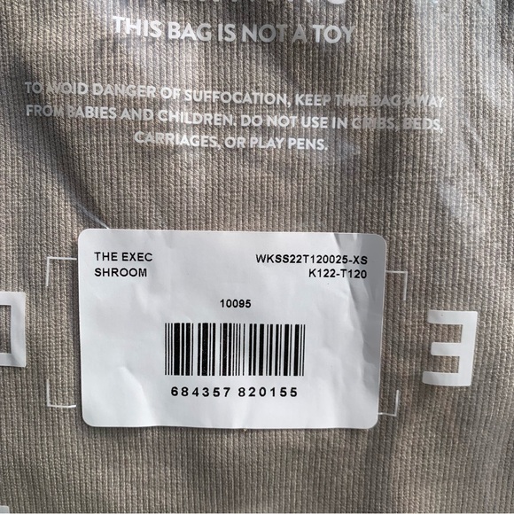 NWT AYR | All Year Round “The Exec” Pima cotton tee in “Shroom” warm gray - Picture 7 of 9